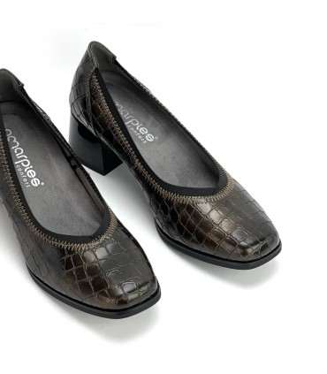 ZAPATO TACON BAJO AMARPIES AMD25381 TAUPE