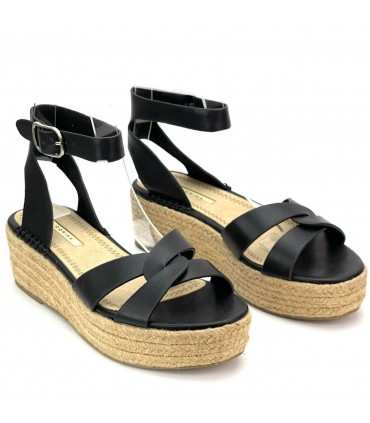 SANDALIA PLATAFORMA YUTE M4390 NEGRO