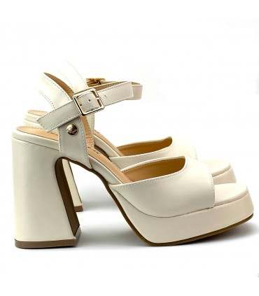 SANDALIA TACON ISTERIA 24048 BEIGE