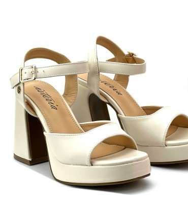 SANDALIA TACON ISTERIA 24048 BEIGE