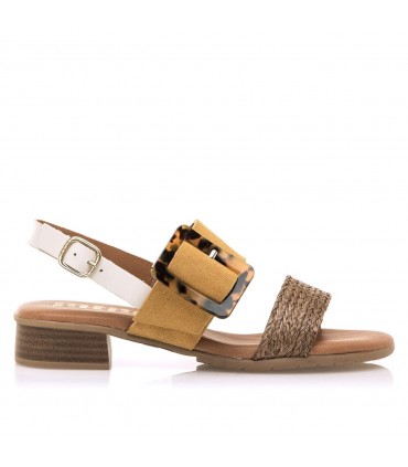 SANDALIA MUSTANG PIEL HEBILLA 55929 MOSTAZA HIELO